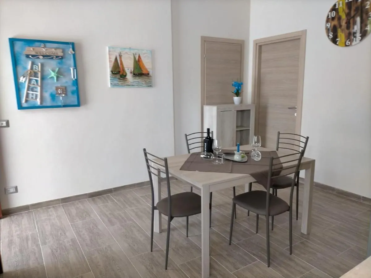 Casa Vacanze Samuel Beach Cava dʼAliga 0*,  Italia