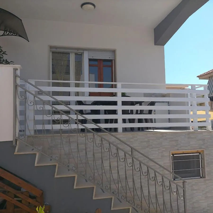 Casa Vacanze Samuel Beach Cava dʼAliga 0*,