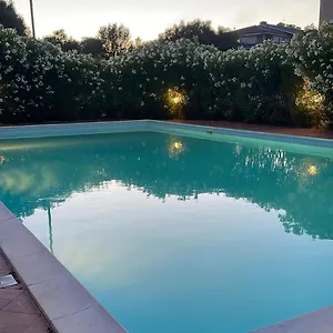  Appartamento Airport-port-commercial Center-veranda&garden-60mq-per 4 Persone E 2 Bimbi Piccoli-giallo-possibile Upgrade Gratis Italia